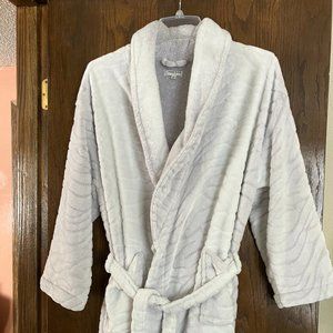 Anne Klein White/Gray Plush Bathrobe